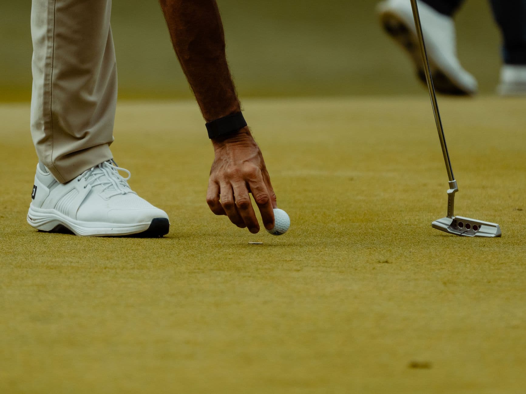 Reading Greens Like a Tour Pro: Slope, Grain & Pace
